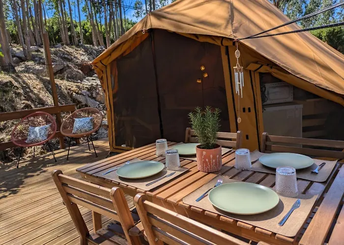 Campismo de Luxo Eucalibrios-tenda Alecrim *